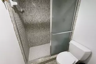 250 NE 20th St, Boca Raton, FL 33431 - Photo 17