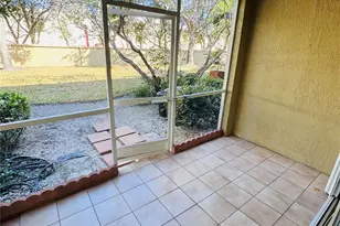 12113 SW 2nd St, Pembroke Pines, FL 33025 - Photo 17