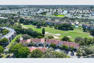 8464 Lagos De Campo Boulevard, Tamarac, FL 33321 - Photo 39