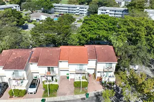 8464 Lagos De Campo Blvd, Tamarac, FL 33321 - Photo 33