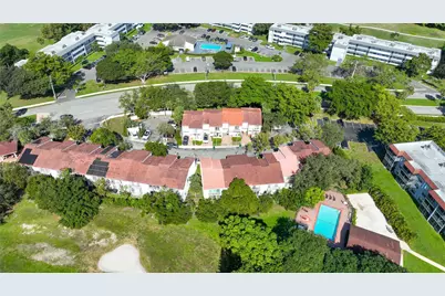 8464 Lagos De Campo Boulevard, Tamarac, FL 33321 - Photo 35