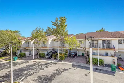 8464 Lagos De Campo Boulevard, Tamarac, FL 33321 - Photo 29