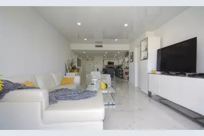 20301 W Country Club Drive #930, Aventura, FL 33180 - Photo 17