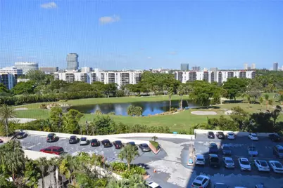 20301 W Country Club Drive #930, Aventura, FL 33180 - Photo 21