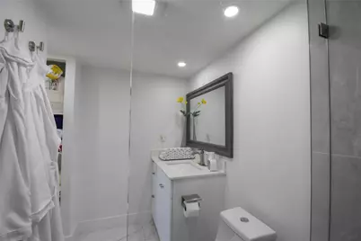 20301 W Country Club Drive #930, Aventura, FL 33180 - Photo 39