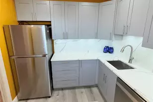 2801 N Palm Aire Dr, Pompano Beach, FL 33069 - Photo 7