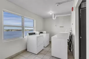 1175 NE Miami Gardens Dr, Miami, FL 33179 - Photo 23