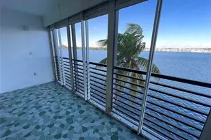 1175 NE Miami Gardens Dr, Miami, FL 33179 - Photo 3