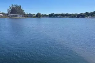 3010 Cove Dr, Fort Lauderdale, FL 33312 - Photo 11