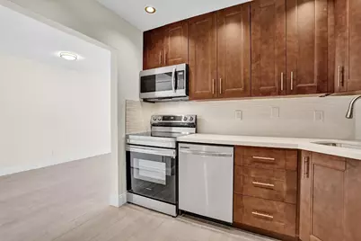 3115 Oakland Shores Drive #E109, Fort Lauderdale, FL 33309 - Photo 5