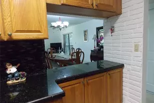 159 Lakeview Dr, Weston, FL 33326 - Photo 3