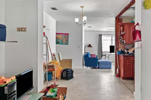 3446 NW 17th St, Miami, FL 33125 - Photo 7