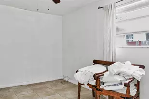 3446 NW 17th St, Miami, FL 33125 - Photo 19