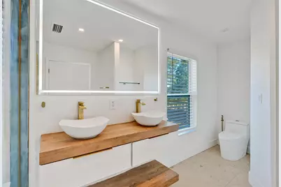 701 NE 164th Street, Miami, FL 33162 - Photo 29