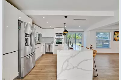 701 NE 164th Street, Miami, FL 33162 - Photo 9