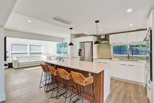 701 NE 164th St, Miami, FL 33162 - Photo 7