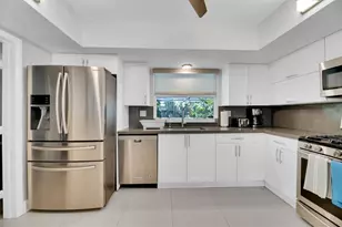 9611 NW 3rd St, Pembroke Pines, FL 33024 - Photo 11