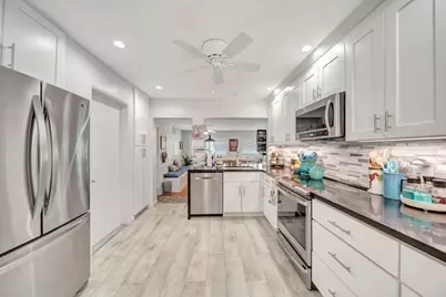 2611 NE 53rd Street, Pompano Beach, FL 33064 - Photo 17