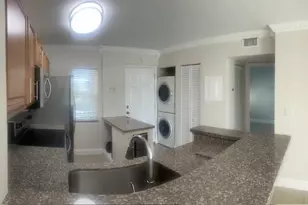 2106 S Cypress Bend Dr, Pompano Beach, FL 33069 - Photo 3