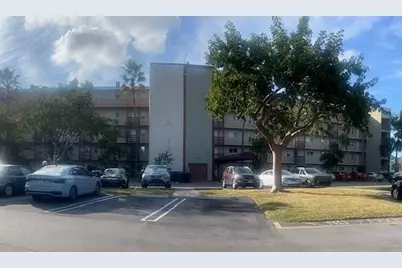 2106 S Cypress Bend Drive #404, Pompano Beach, FL 33069 - Photo 13