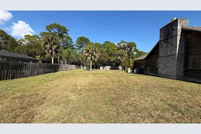 354 Baysinger Avenue, Fort Pierce, FL 34982 - Photo 5