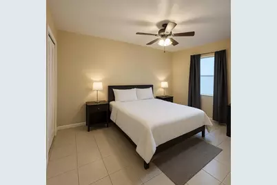 734 NW 13th Terrace, Fort Lauderdale, FL 33311 - Photo 13