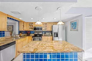 2212 NE 7th St, Hallandale Beach, FL 33009 - Photo 11