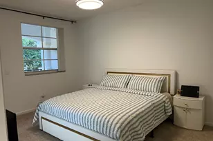 3205 NE 184th St, North Miami Beach, FL 33160 - Photo 9