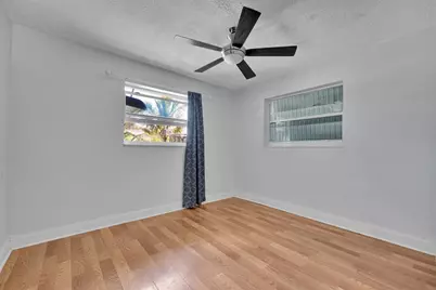 2704 NW 48th Street, Oakland Park, FL 33309 - Photo 9