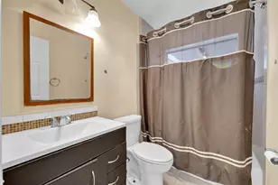 2704 NW 48th St, Fort Lauderdale, FL 33309 - Photo 11