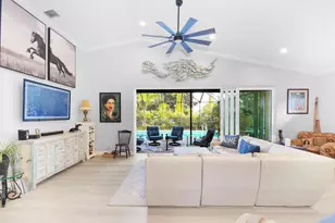 6848 SE Twin Oaks Cir, Stuart, FL 34997 - Photo 9