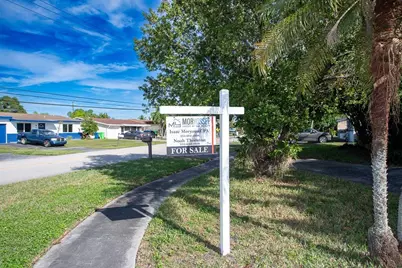 9370 NW 25th Court, Sunrise, FL 33322 - Photo 41