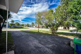 9370 NW 25th Ct, Sunrise, FL 33322 - Photo 5