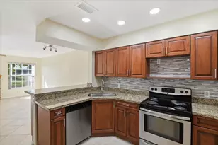 10856 Cypress Glen Dr, Coral Springs, FL 33071 - Photo 7