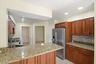 10856 Cypress Glen Dr, Coral Springs, FL 33071 - Photo 9