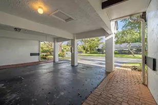 370 Fairway Cir, Weston, FL 33326 - Photo 33