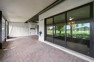 370 Fairway Cir, Weston, FL 33326 - Photo 23