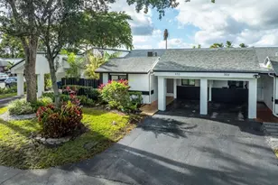 370 Fairway Cir, Weston, FL 33326 - Photo 43