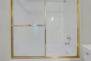 10101 Sunrise Lakes Blvd, Sunrise, FL 33322 - Photo 23