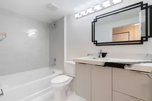 2401 NE 65th St, Fort Lauderdale, FL 33308 - Photo 13