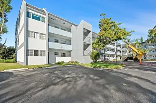 8341 Sands Point Blvd, Tamarac, FL 33321 - Photo 5