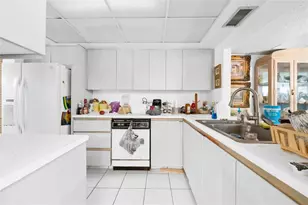 5640 Santiago Cir, Boca Raton, FL 33433 - Photo 7