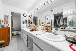 5640 Santiago Cir, Boca Raton, FL 33433 - Photo 15