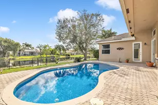 12040 NW 49th Dr, Coral Springs, FL 33076 - Photo 7