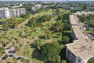 3960 Oaks Clubhouse Dr, Pompano Beach, FL 33069 - Photo 31