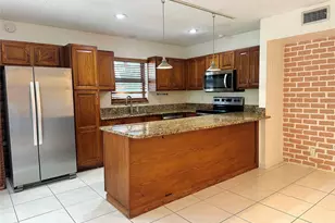 444 Pine Cir, Boca Raton, FL 33432 - Photo 5