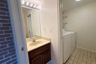 444 Pine Cir, Boca Raton, FL 33432 - Photo 13