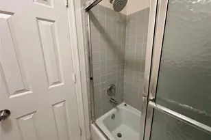 444 Pine Cir, Boca Raton, FL 33432 - Photo 37