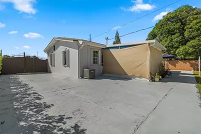 31 Miami Gardens Road, West Park, FL 33023 - Photo 37