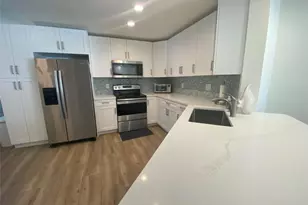 2286 Anchorage Ln, Naples, FL 34104 - Photo 13